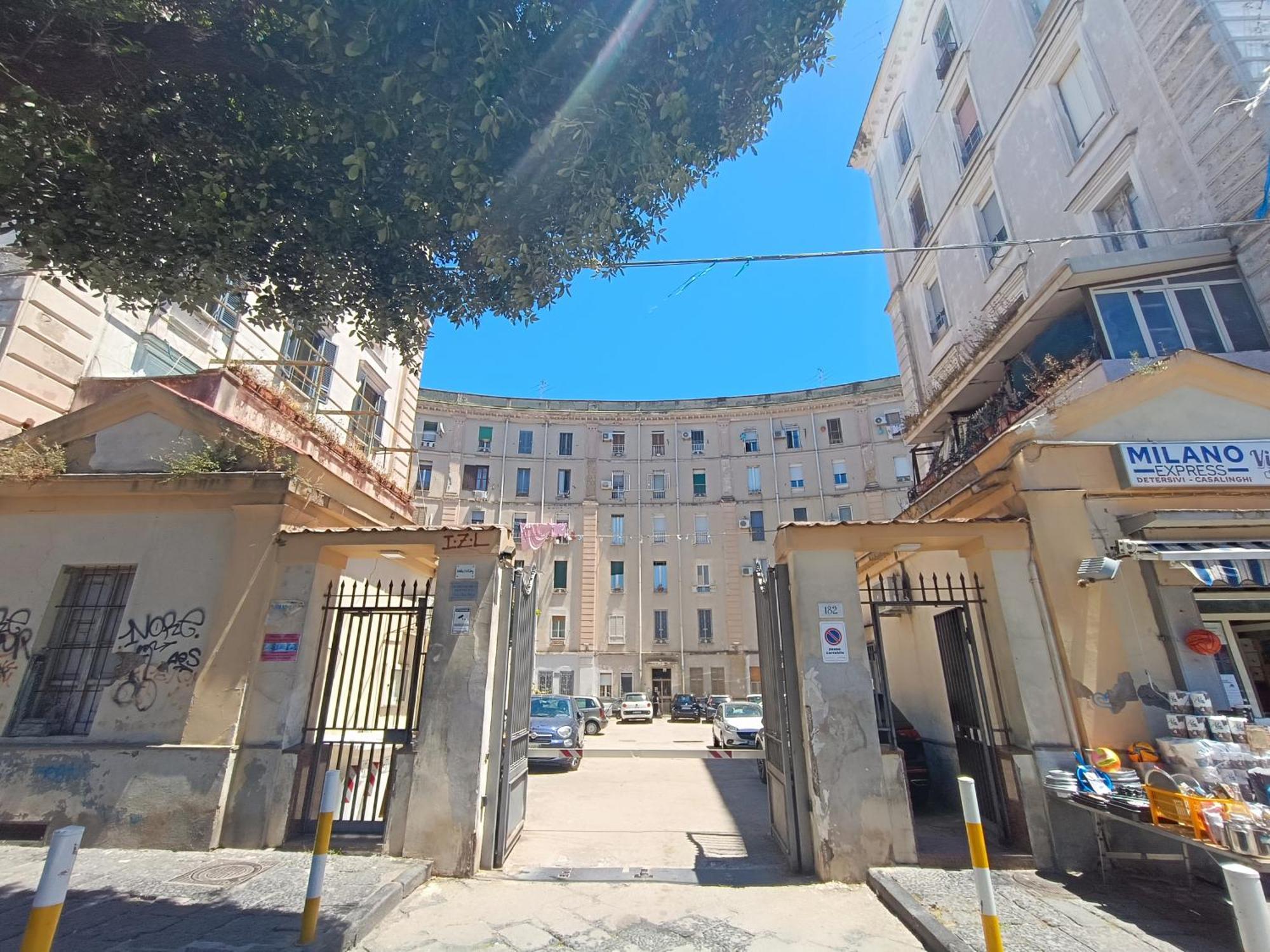 Bnb Etnuvio, Double Rooms In Nápoles Exterior foto